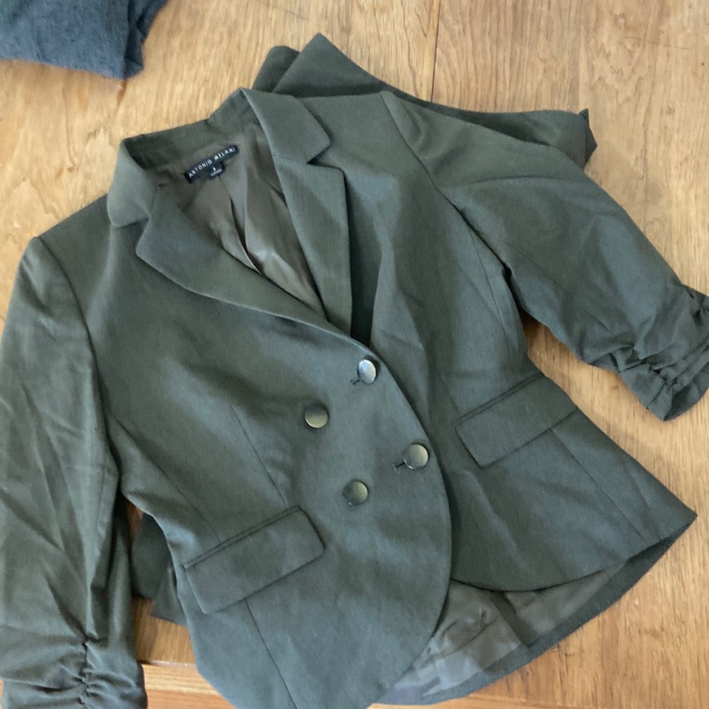 Antonio Melanie suit. Jacket size 8 pants size 10